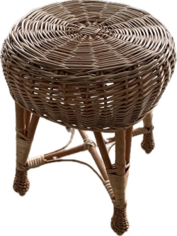 Taburet Træ Pileflet
Håndlavet af naturmaterialer
