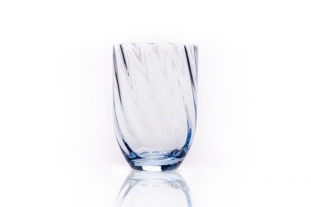 Anna von Lipa vandglas
Swirl Glas i blå
Mundblæst Glas