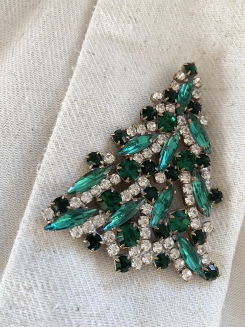 Julebroche
Broche i vintage rhinsten
Tjekkisk Glaskunst