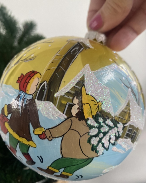 Håndlavet Julekugle
Stor Julekugle 
Hyggelige Julemotiver